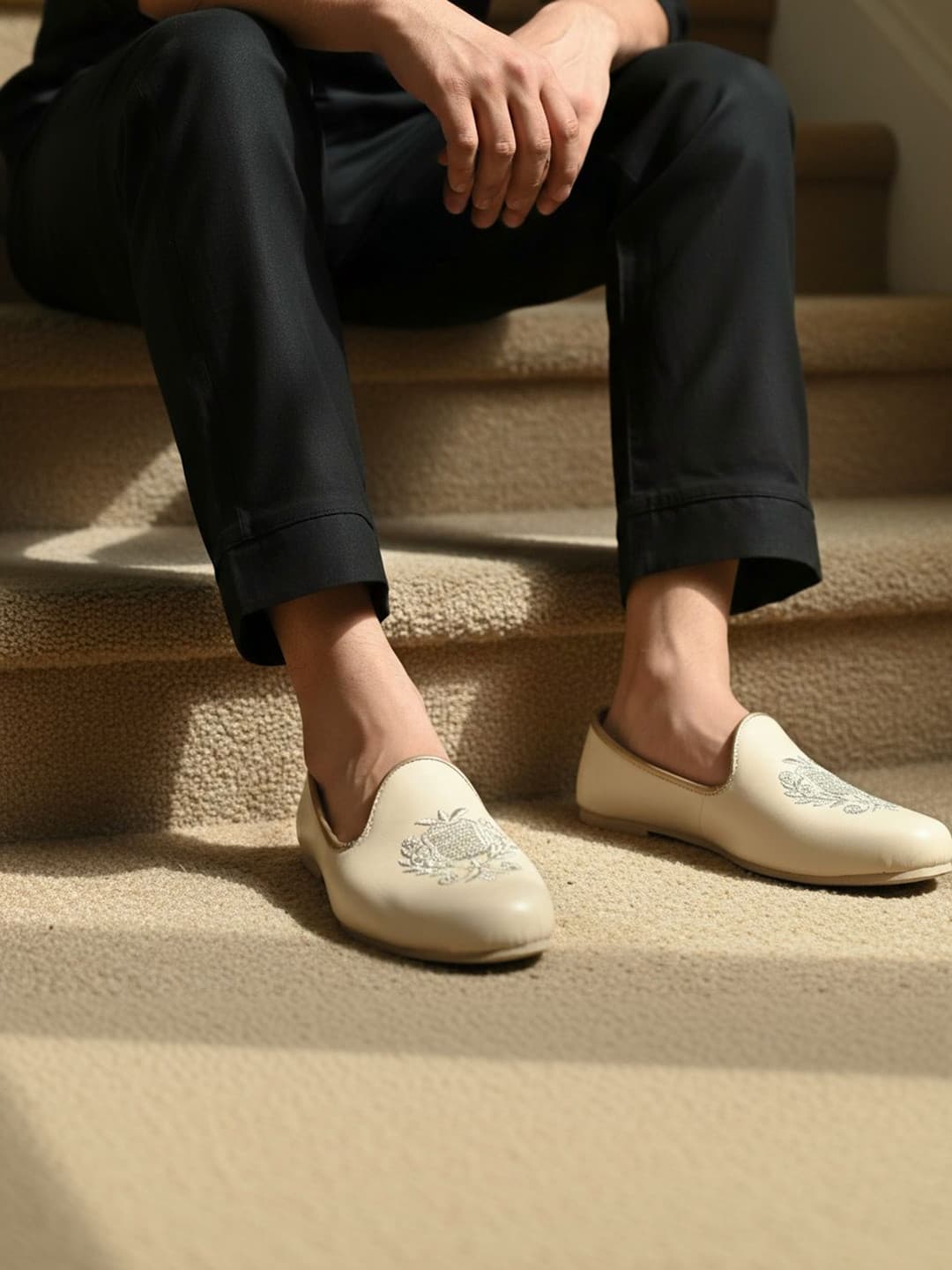 Anouk Men Embellished Ethnic Mojaris with Embroidered Flats